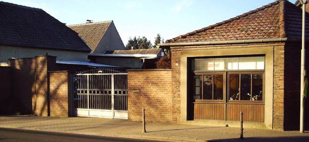 Ansicht der Klassik-Moto.de Werkstatt in Rommerskirchen